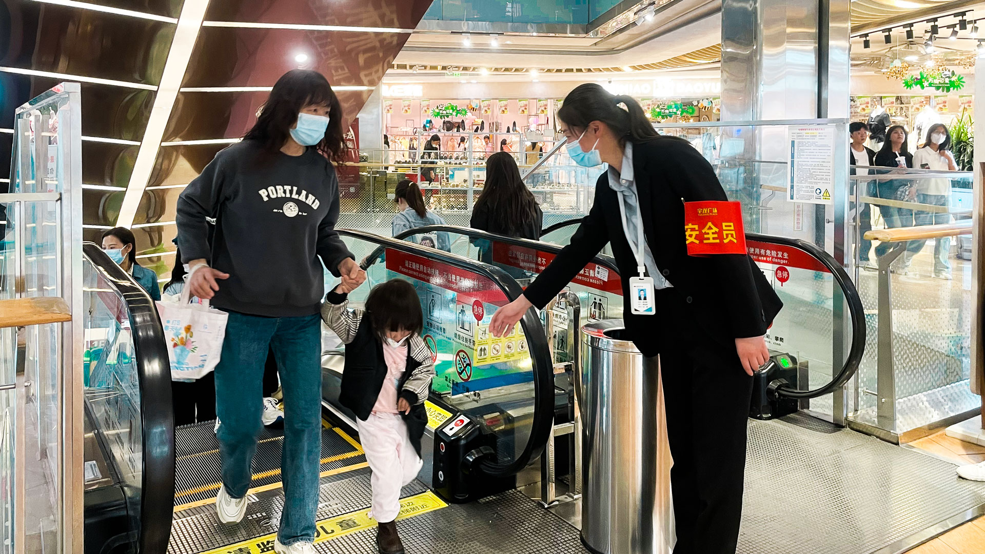 百貨公司：致敬勞動者，平凡亦有光！圖三-2.jpg